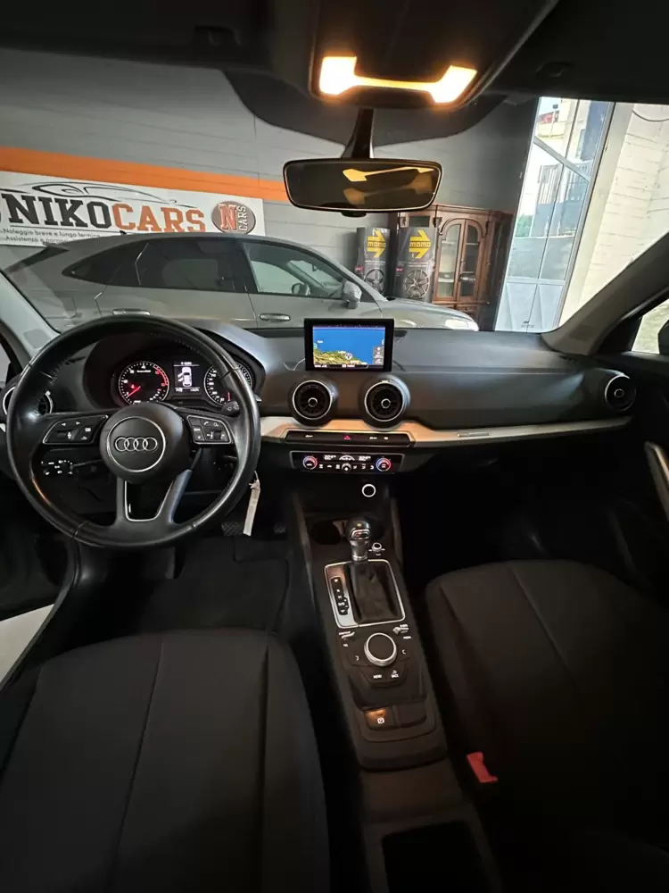 Audi Q2 30 tdi s-tronic business  